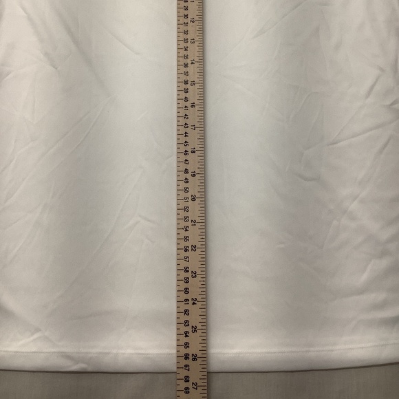 Women's Under Armour V-Neck Short Sleeve Yoga Work - Picture 5 of 6